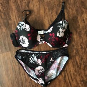 Red/Pink/Black/White Lacey Silk Bra & Panties Set